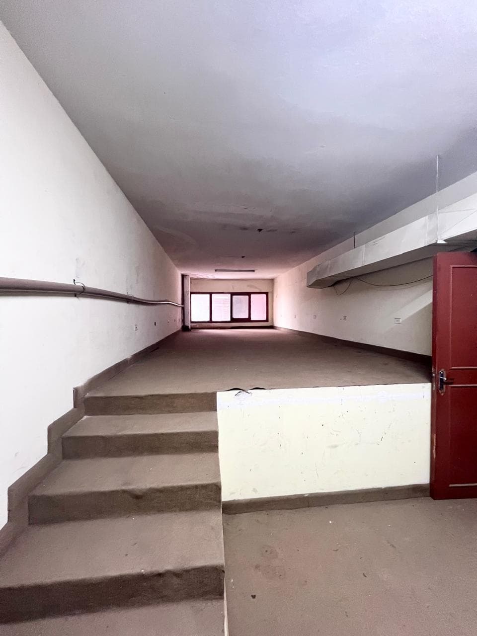 En Alquiler Edificio para Oficinas / Depósito en San Vicente A418, foto 2