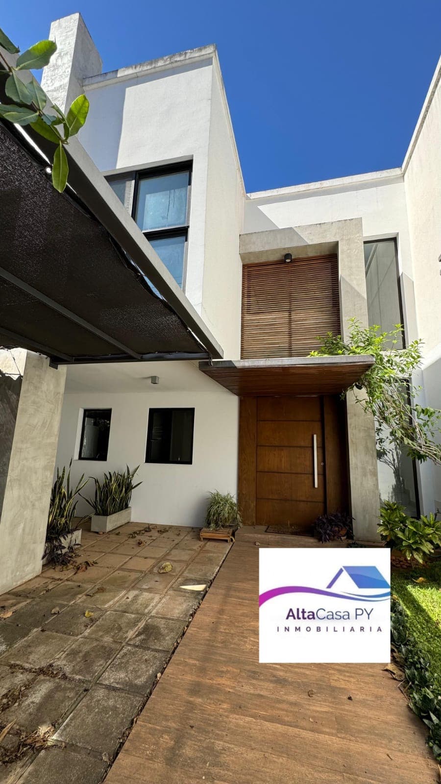 Hermosa casa estilo moderna en la mejor zona de Carmelitas, foto 1