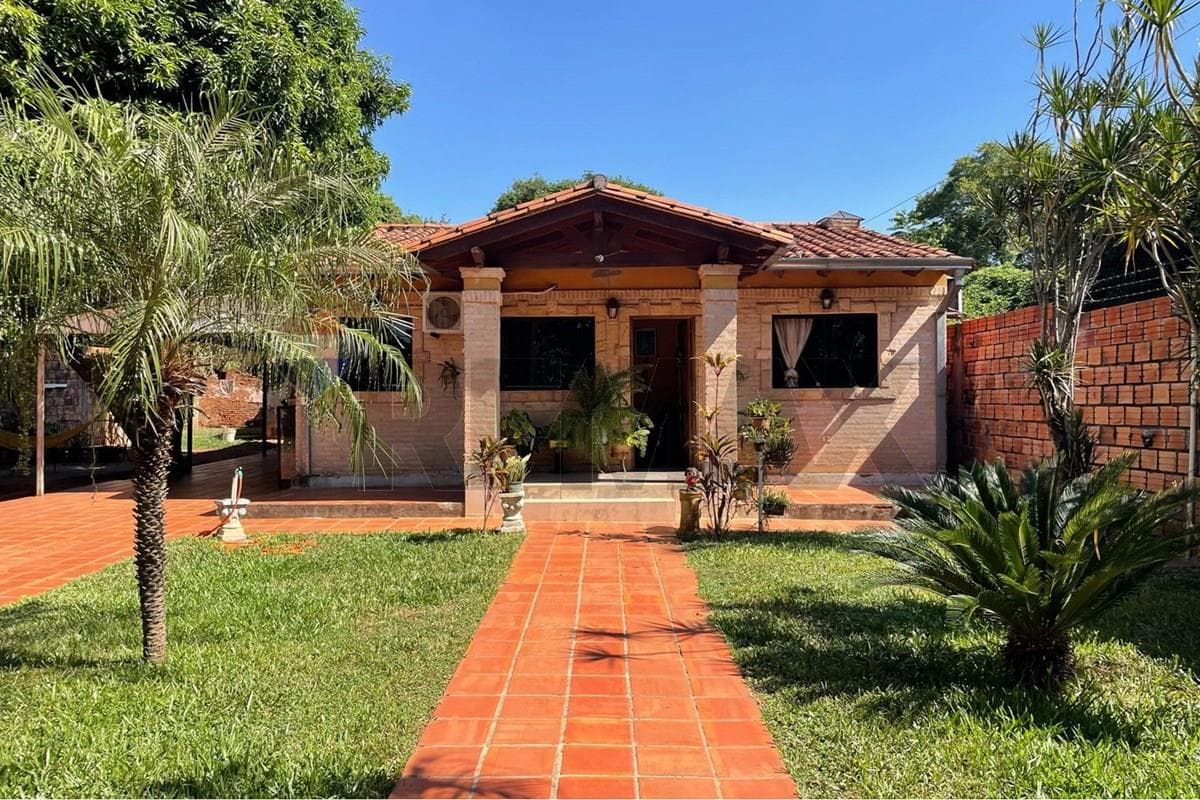 Buena casa en sanlorenzo con amplio terreno, foto 3
