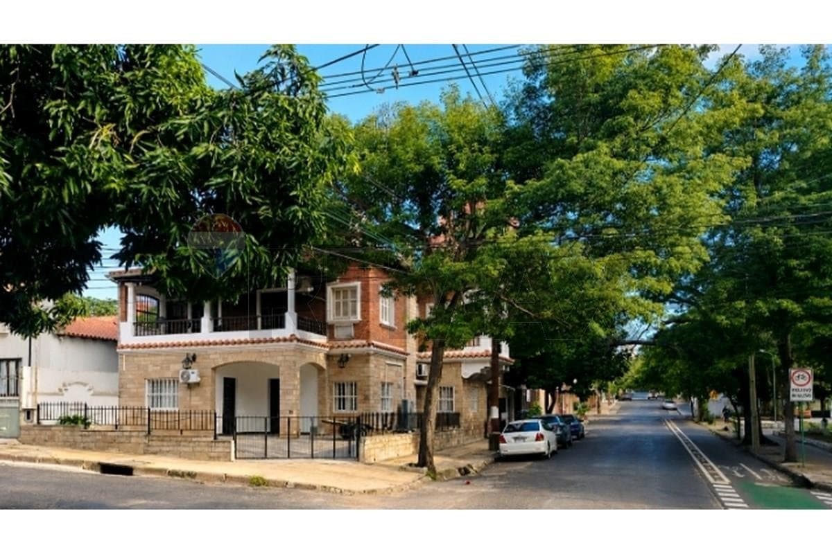 ???? Residencia Icónica en Esquina Estilo Colonial Sobre Gral. Bruguez, foto 4