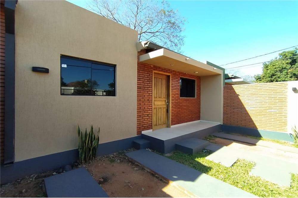 Chalet de 2 dormitorios en venta en San Lorenzo nc
