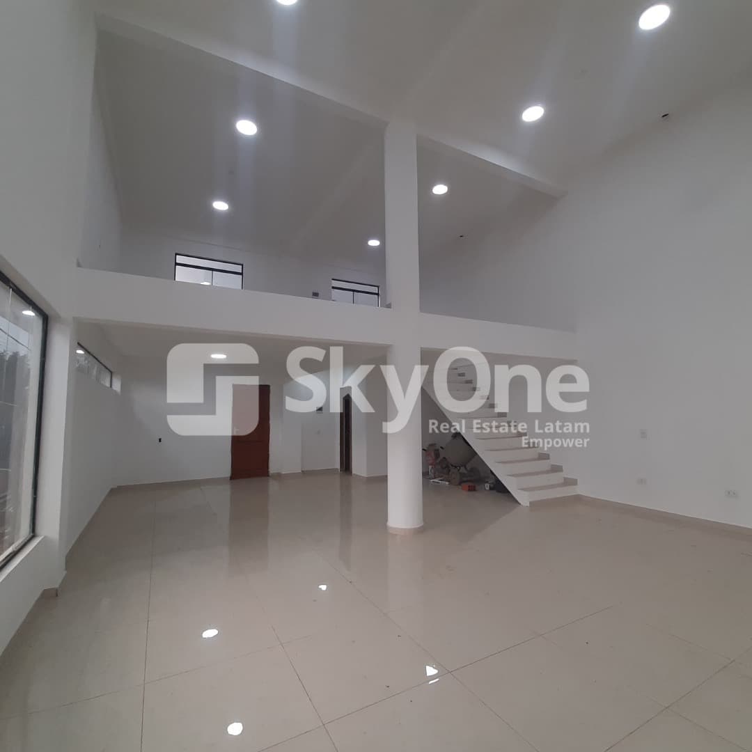 Salón comercial en Ciudad del Este, foto 2