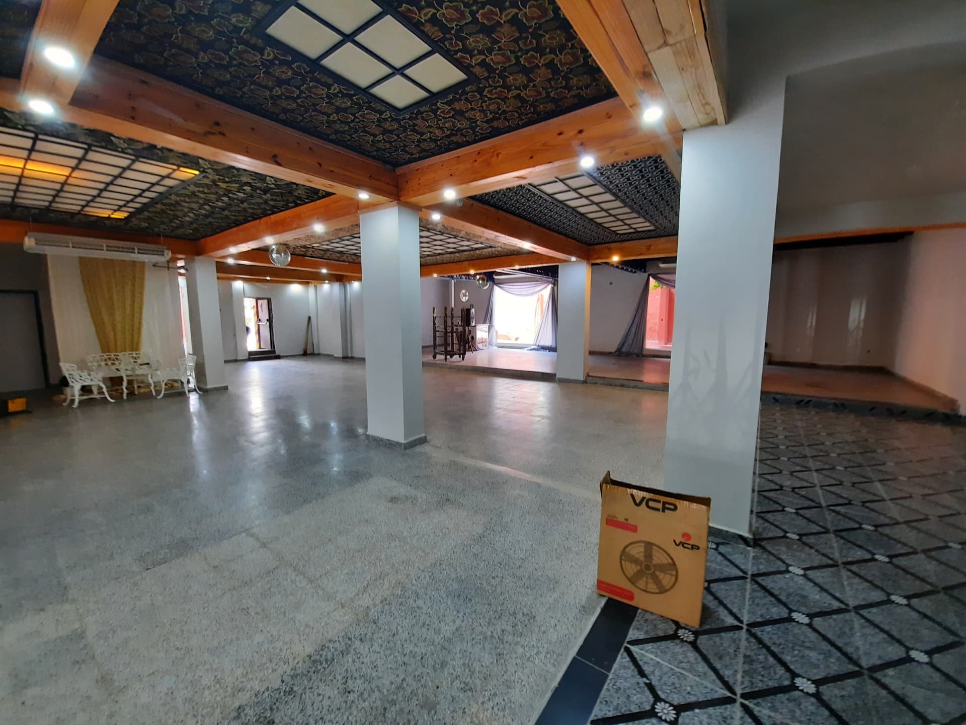 Mega salon comercial de 400 m2, barrio Recoleta, foto 4