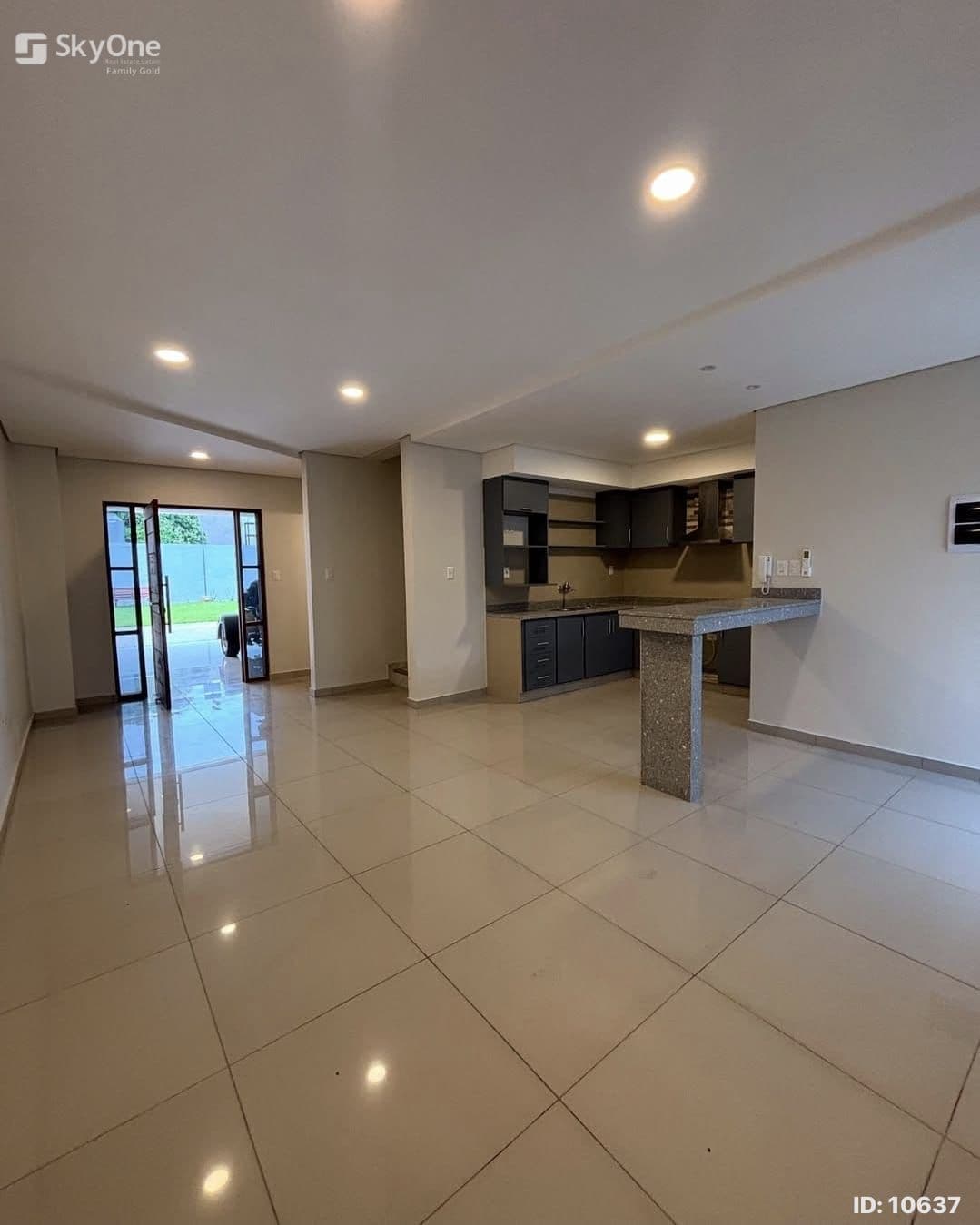 Hermoso duplex amoblado dentro de condominio cerrado y seguro, foto 2