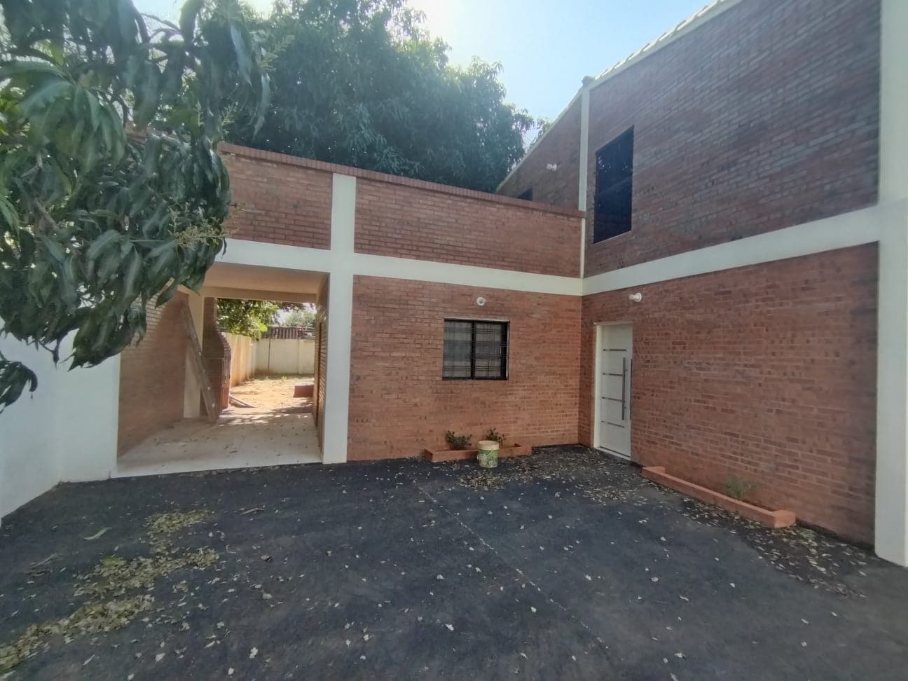 Venta casa en Areguá Paraguay