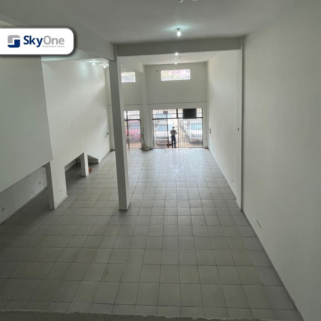 Salón comercial en Ciudad del Este km 4, foto 5