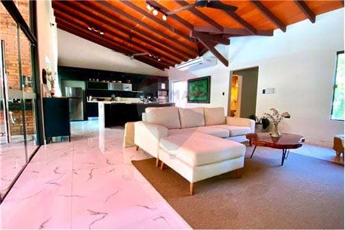 Casa-Venta-PY Cordillera San Bernardino COD.82, foto 2