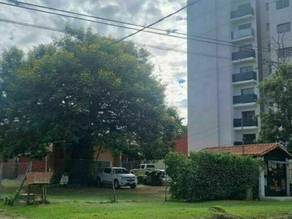 De terreno en primer barrio Luque, foto 2