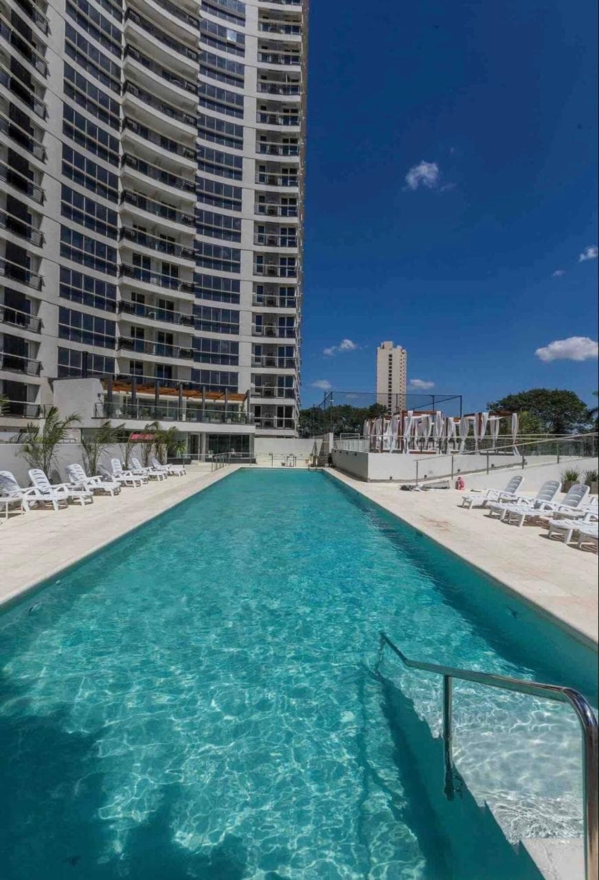 Alquilo penthouse en el edificio the tower - amoblado