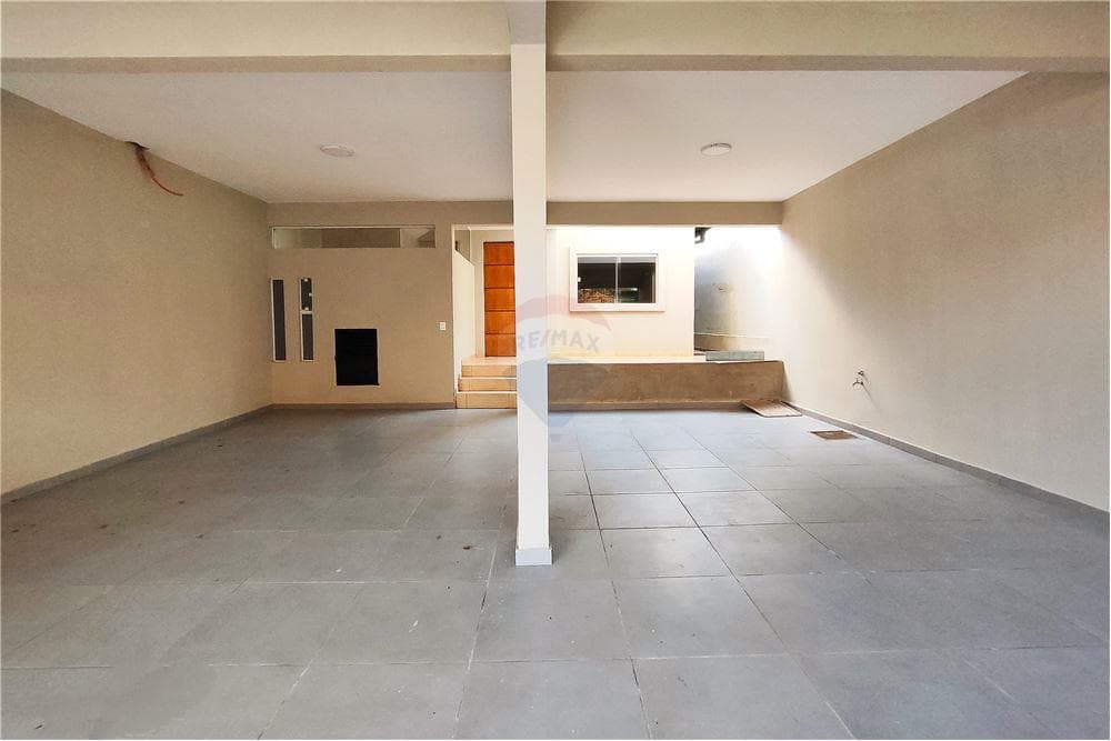 Hermosa y Amplia Casa con 5 Dormitorios en San Vicente Reactivada a Nueva, foto 2
