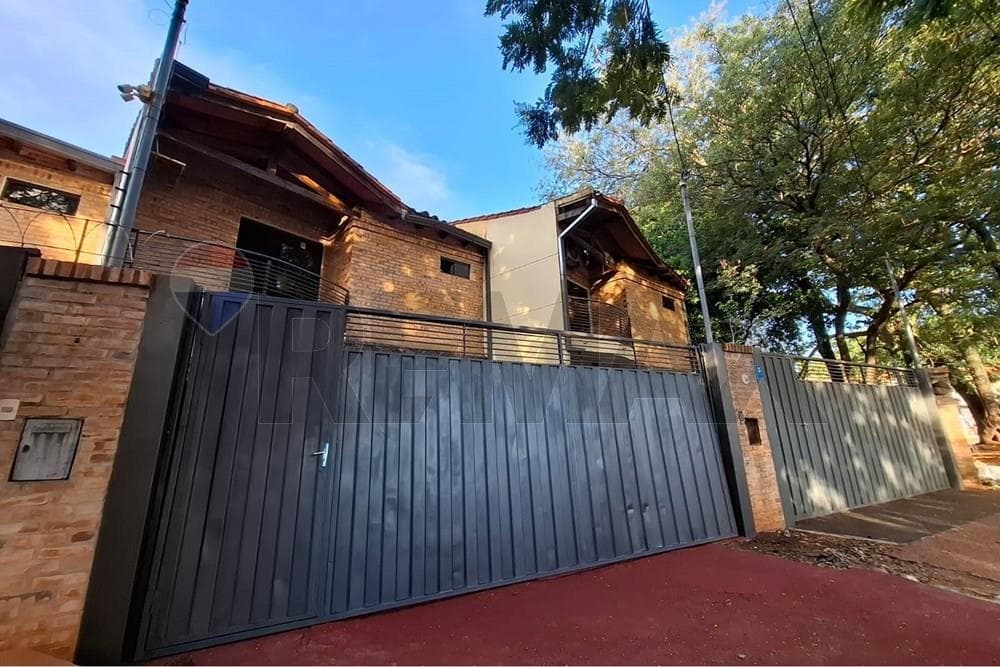 Venta de dúplex z/ Quartier Las Marias