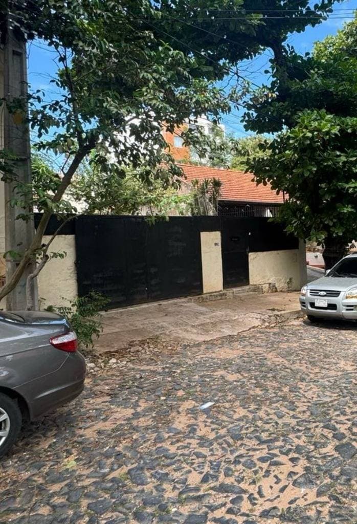 Vendo terreno en barrio Jara