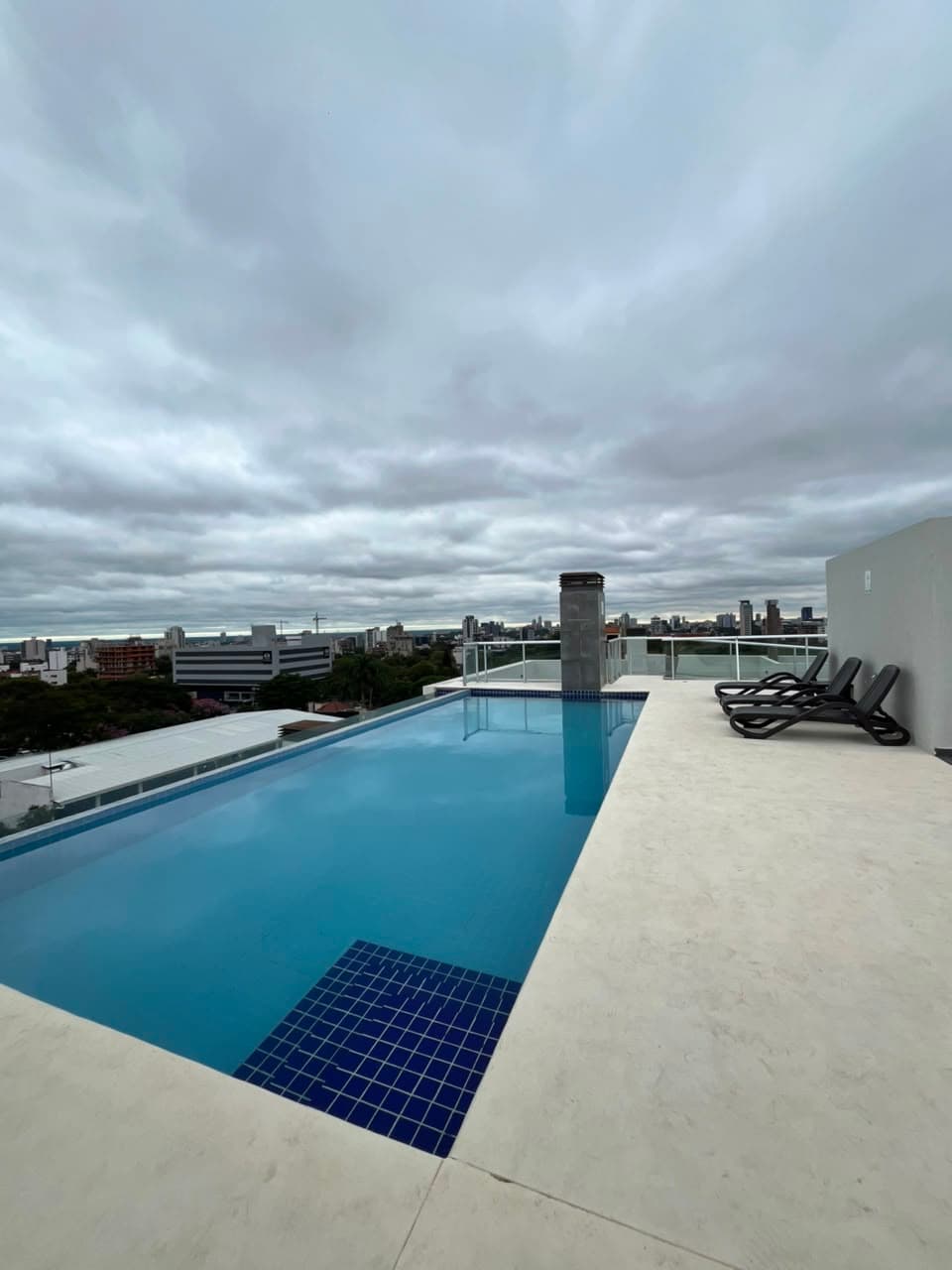 De departamento zona los laureles — foto 1