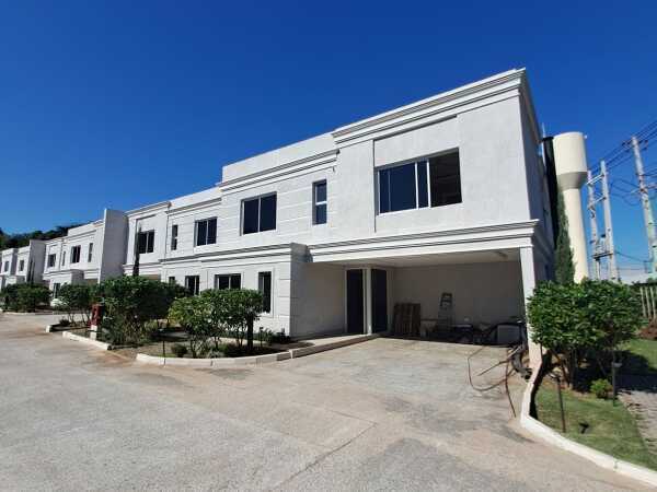 Hermosa casa en alquiler en el condominio cerrado leganzza, foto 1