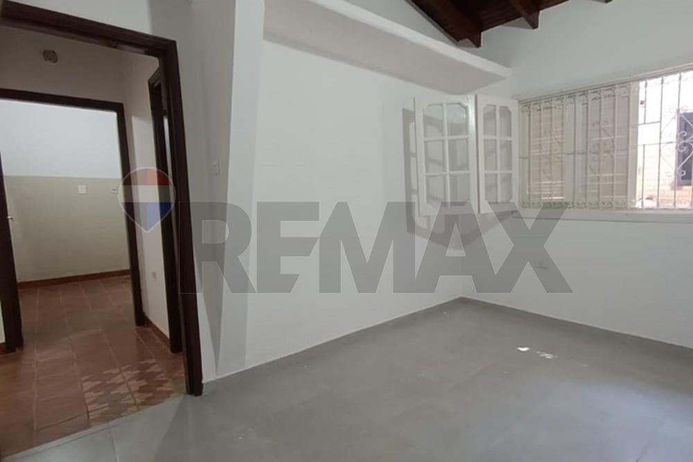 Casa - Alquiler - Luque, Central, Paraguay, foto 4