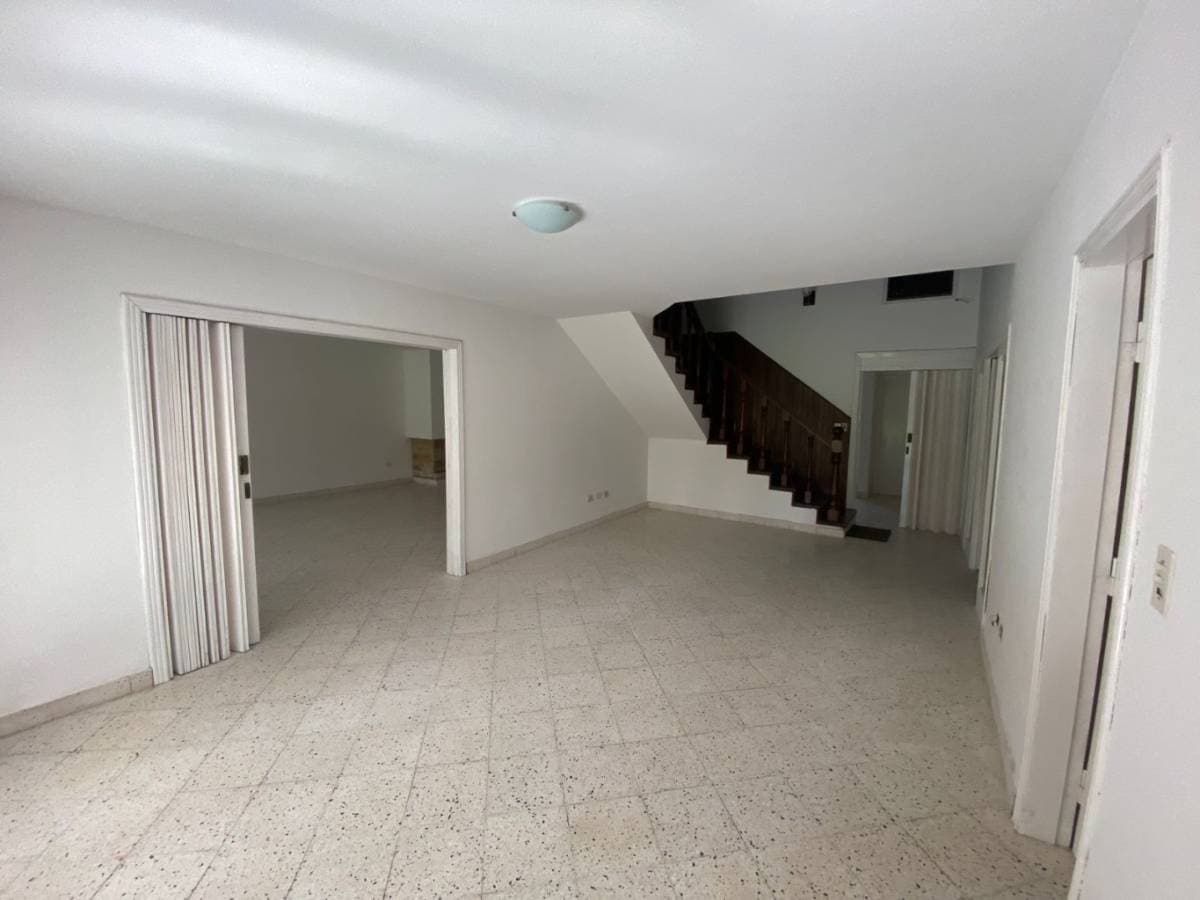Casa en asuncion barrio ycua sati — foto 4