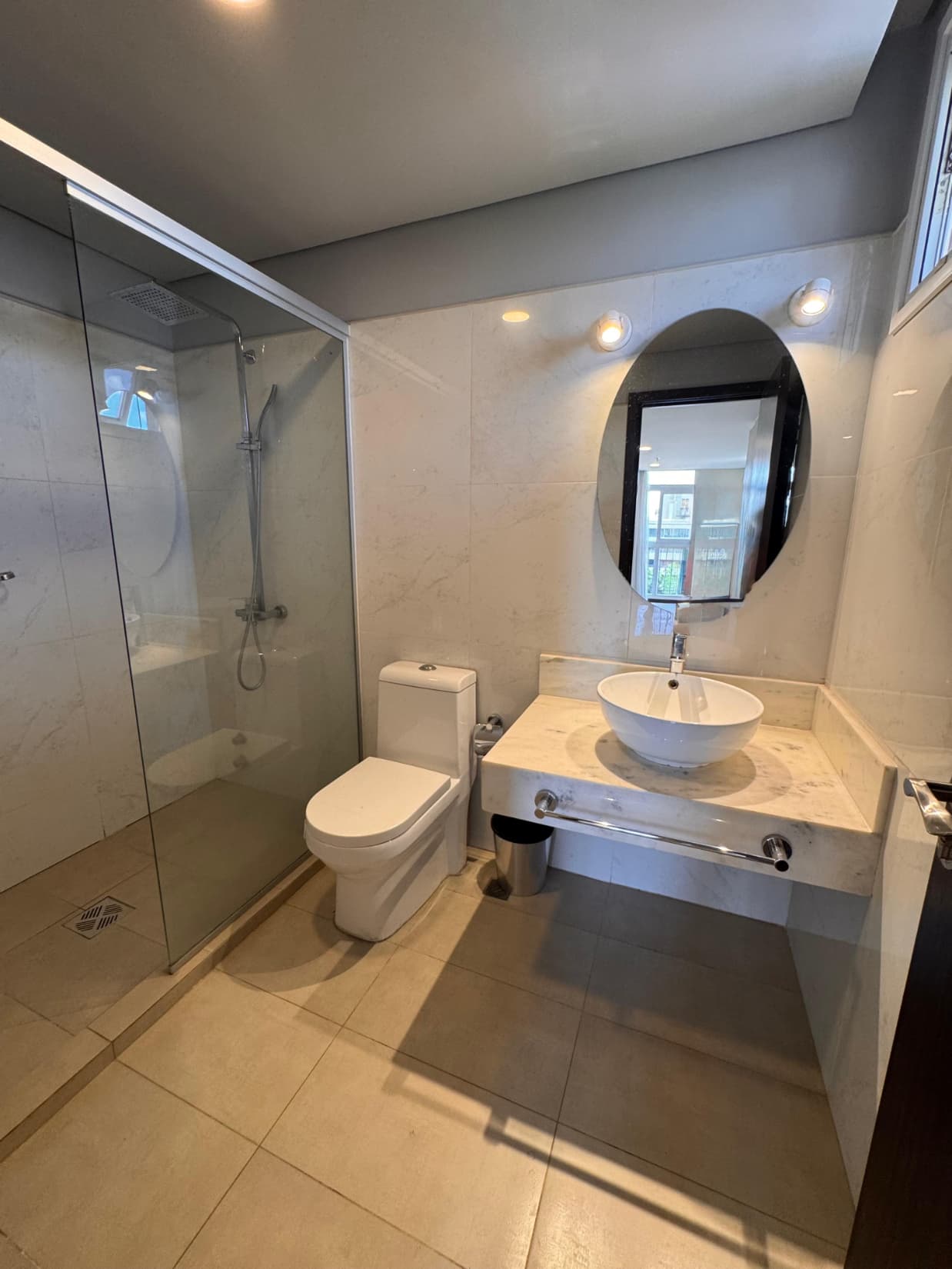 A pasos del shopping del sol, en alquiler, departamento de 2 dormitorios, foto 5