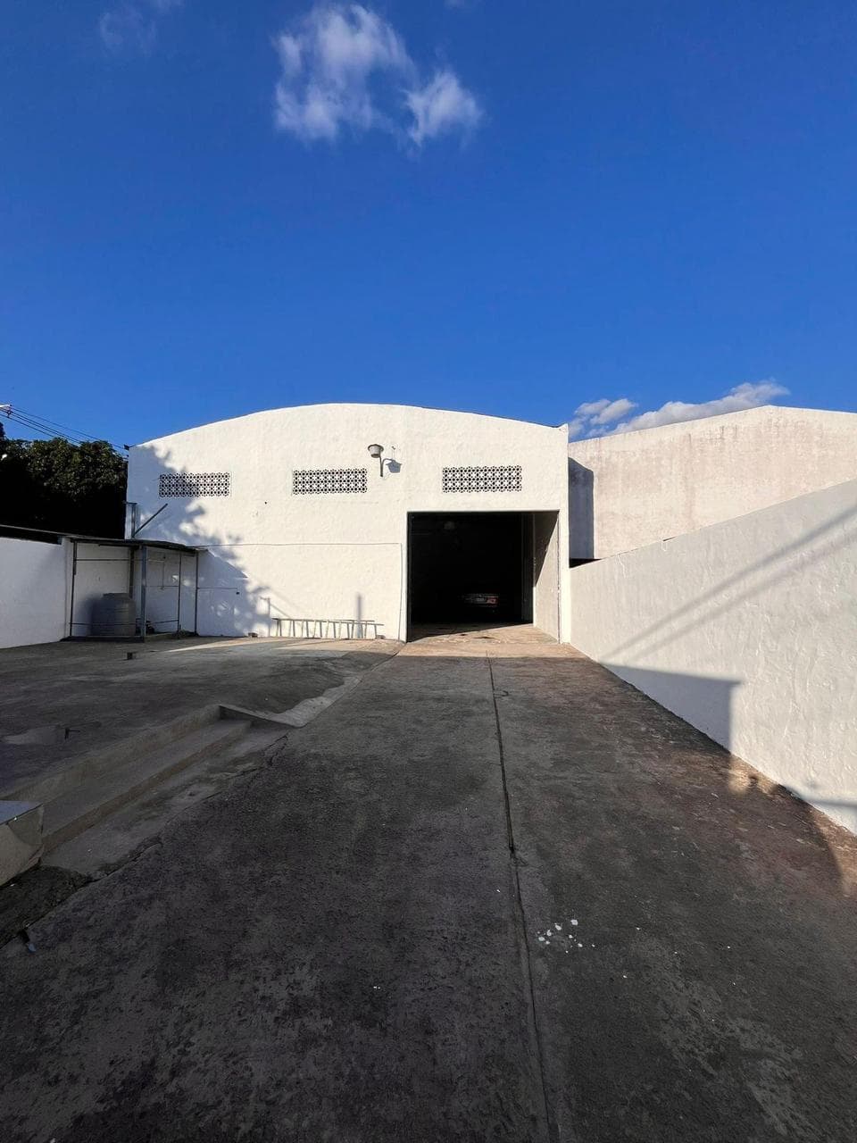 Tinglado en Alquiler en Fernando de la Mora, Zona Sur-Barrio Tres Bocas