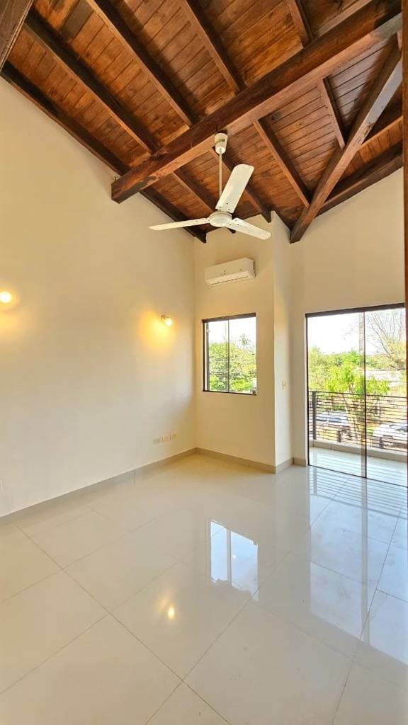 Duplex en Luque Zona Conmebol — foto 5