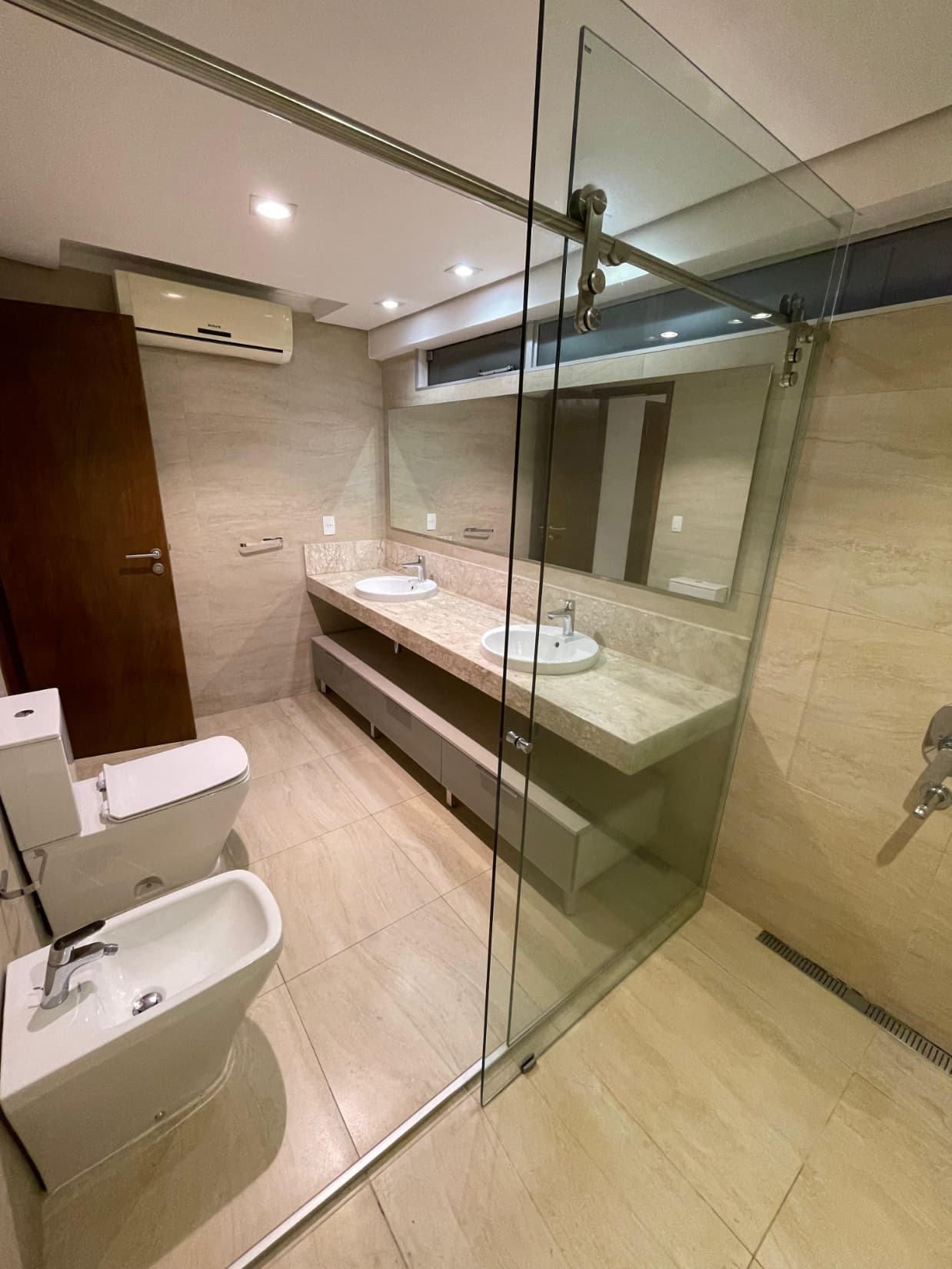Alquiler- Departamento De 3 Dormitorios En Suite, Zona Casa Rica, foto 5