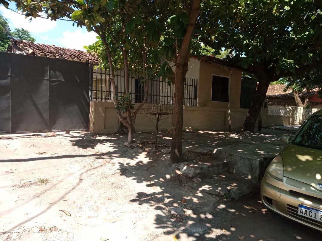 Vendo casa a demoler en fernando zona norte barrio santa maria