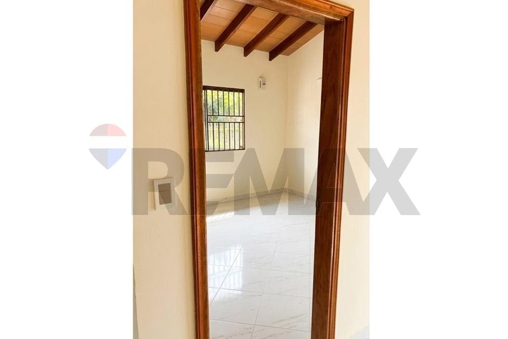 Casa - Venta - Villa Elisa, Central, Paraguay, foto 3