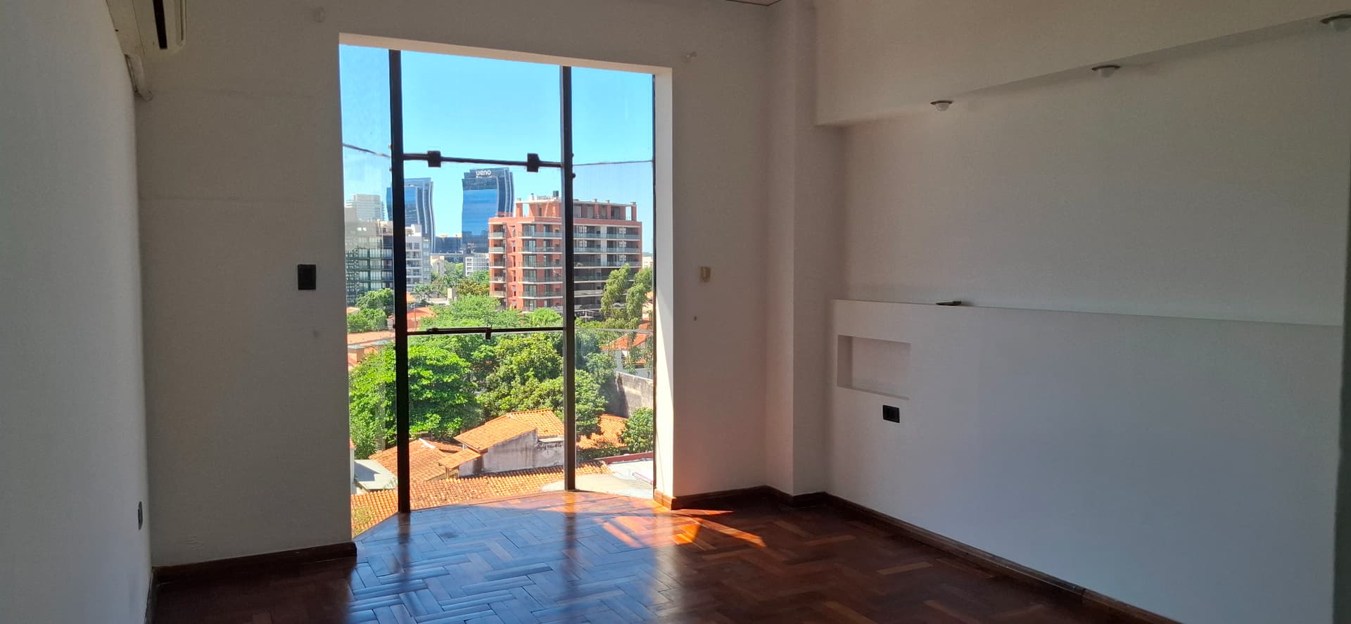 departamento en barrio Carmelitas de Asunción, Paraguay, foto 2