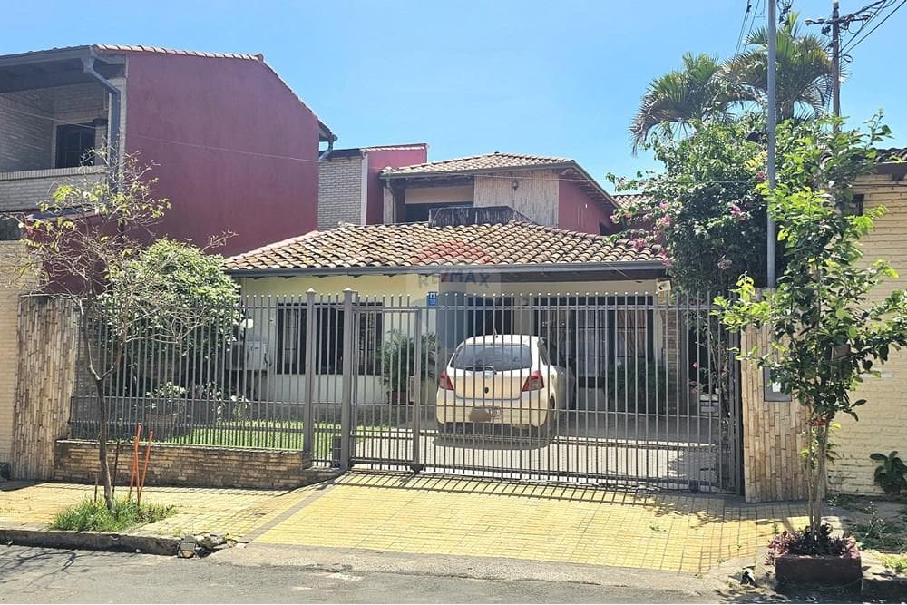 Casa - Venta - Tacumbú, Paraguay