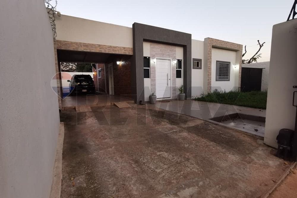 En venta casa en San Lorenzo