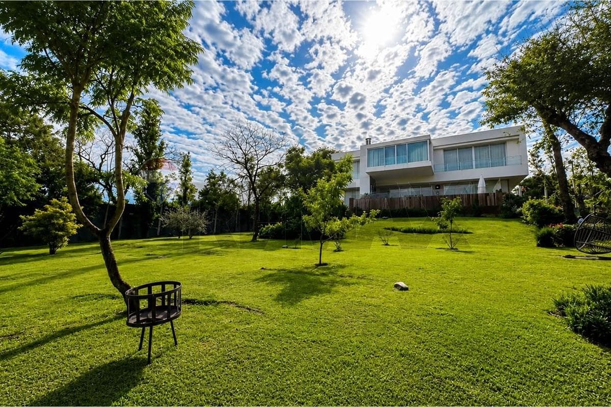 Casa - Venta - San Bernardino, Cordillera, Paraguay, foto 2