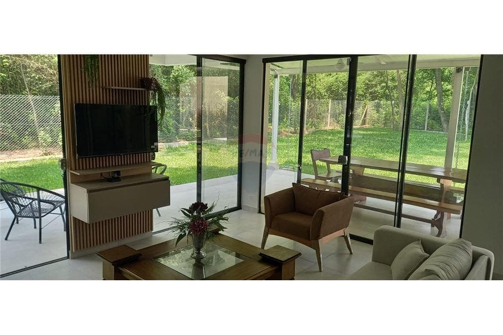 Casa minimalista amoblada amplio patio, foto 1