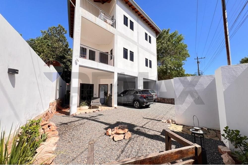 Edificio Nuevo de 3 Dptos. Indep. (370 m²) en Caacupé, Ideal Inversión, foto 2