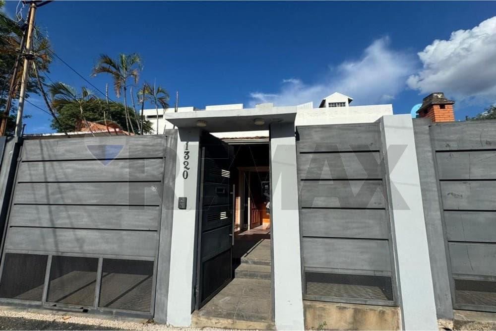 Casa en barrio Jara, foto 2