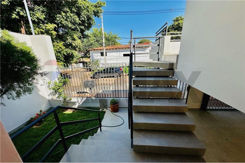 Casa/departamento De 2 Dormitorios + Cochera En Barrio San Rafael, Lambaré, foto 5