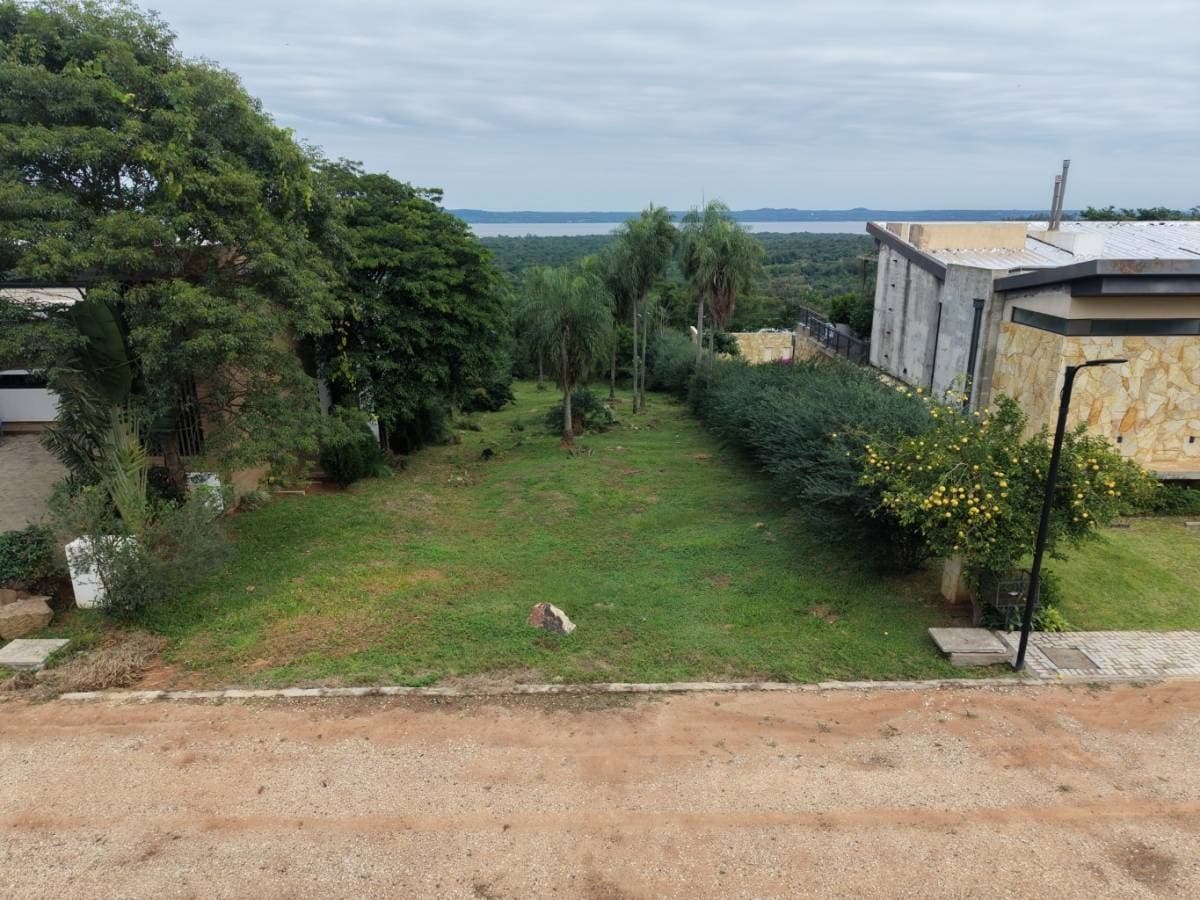 Venta-terreno en barrio cerrado alta pietra San Bernardino