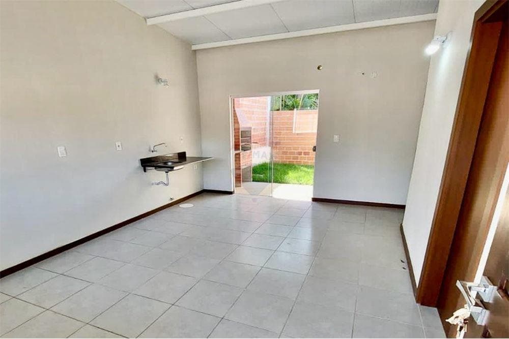 Oferto casa a estrenar en condominio yeruti - Luque, foto 2