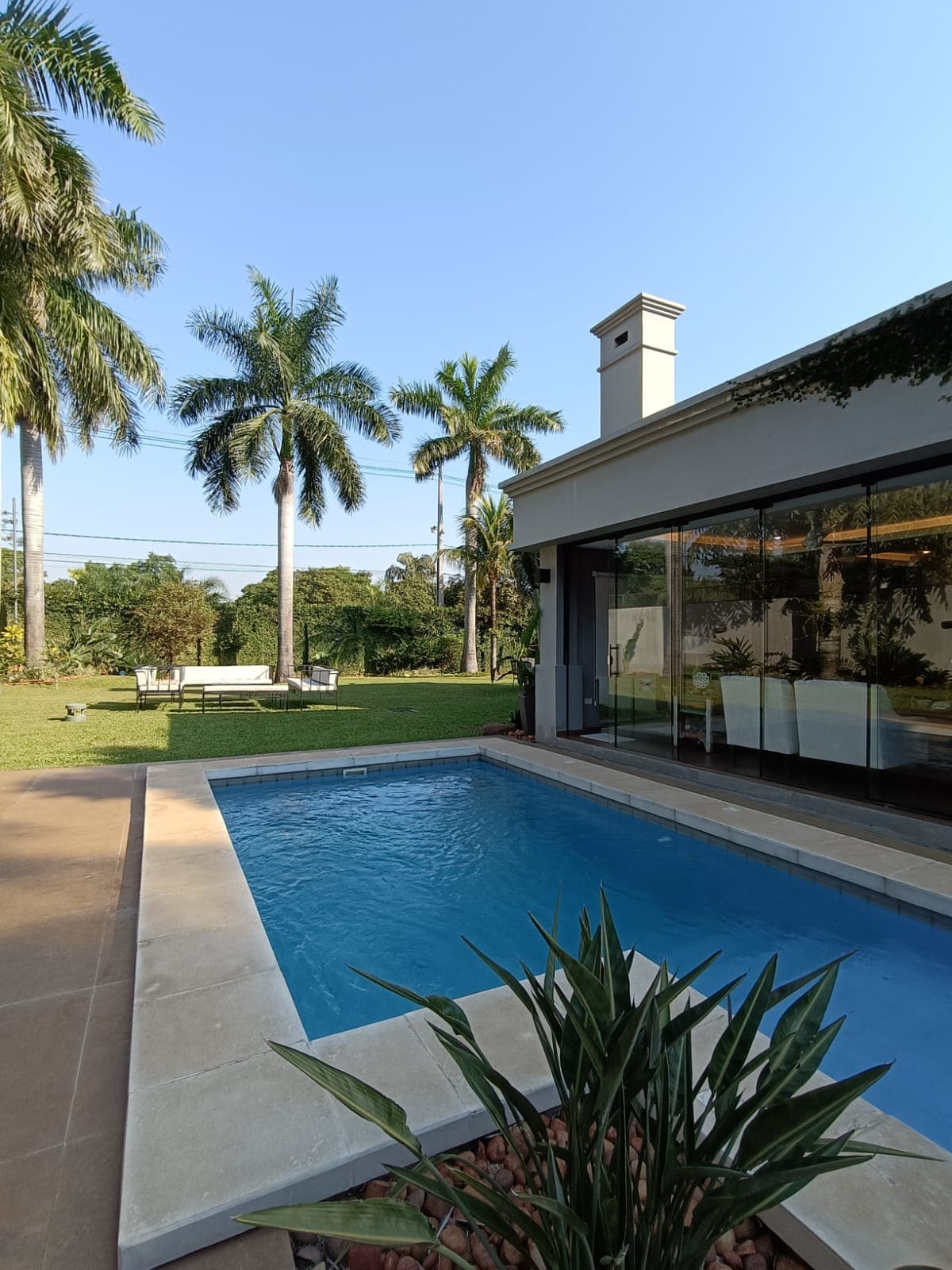 hermosa casa toda en una planta en Country Zona Aeropuerto — foto 3