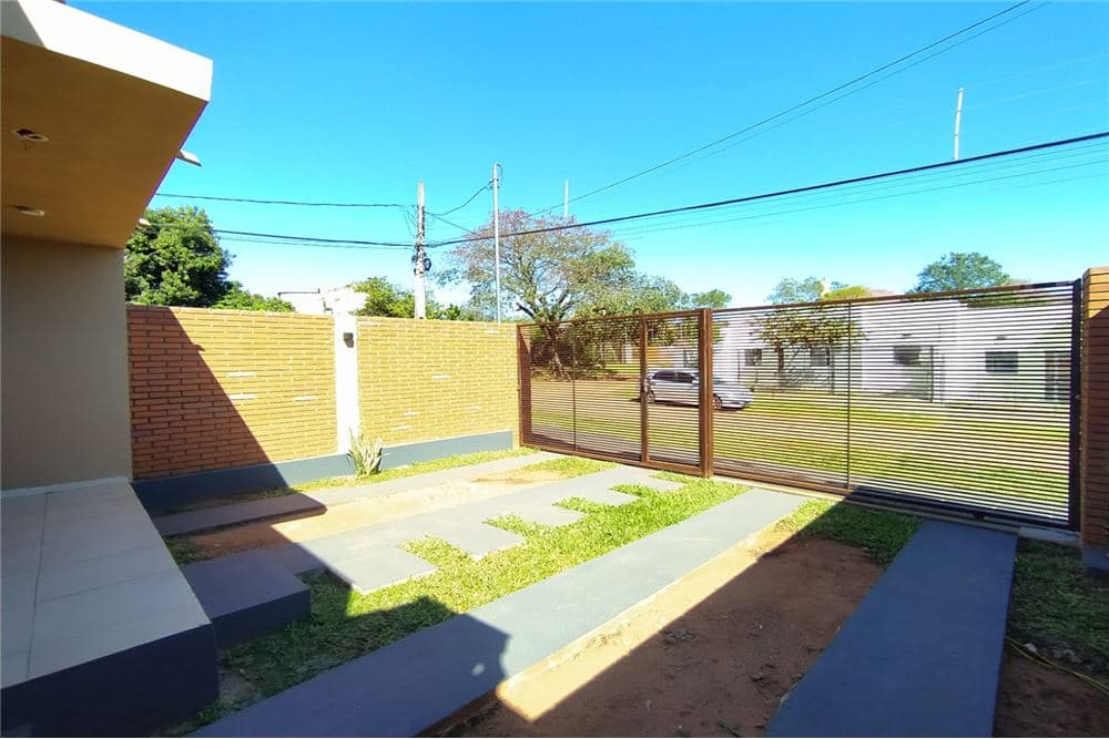 Chalet - Venta - San Lorenzo, Paraguay - Casa, foto 5