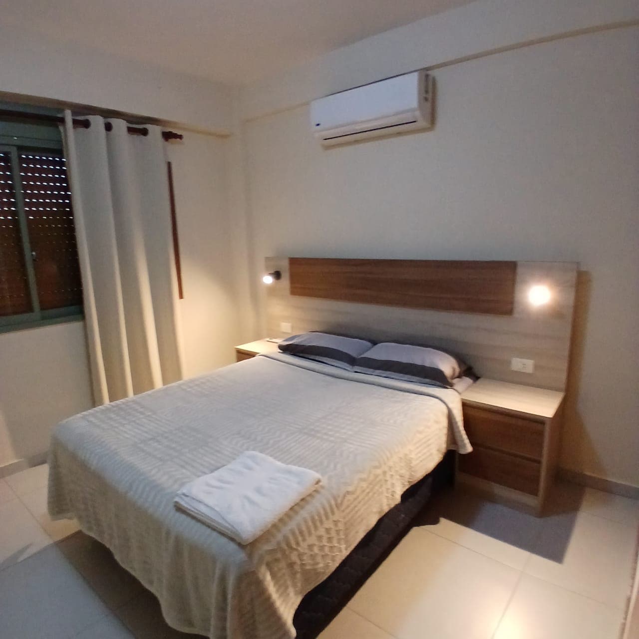Departamento Amoblado de 2 Dormitorios en Asunción – Cochera Incluida — foto 2