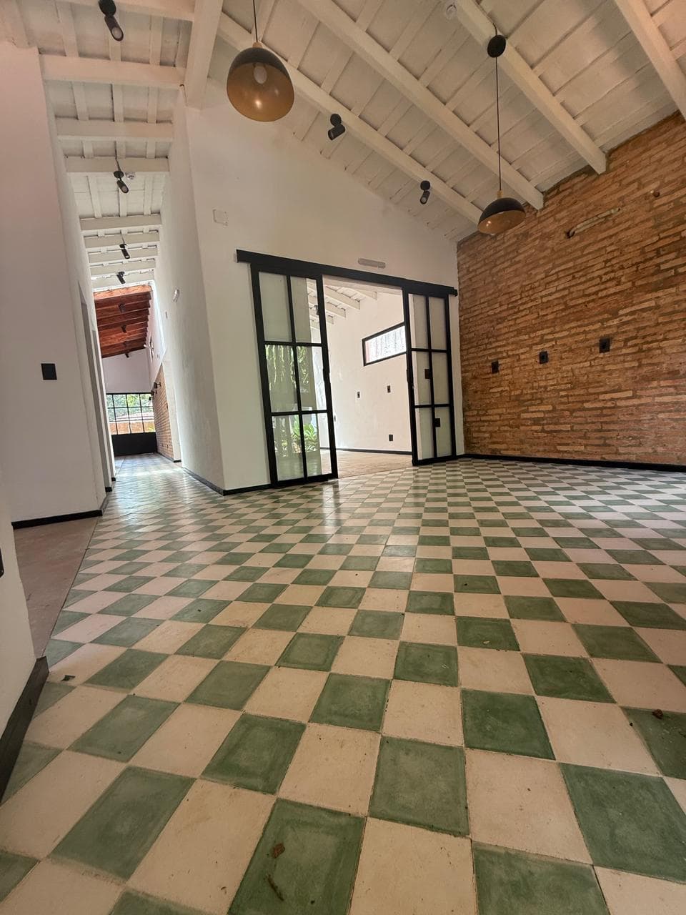 Salón comercial en Asunción, Carmelitas, foto 3