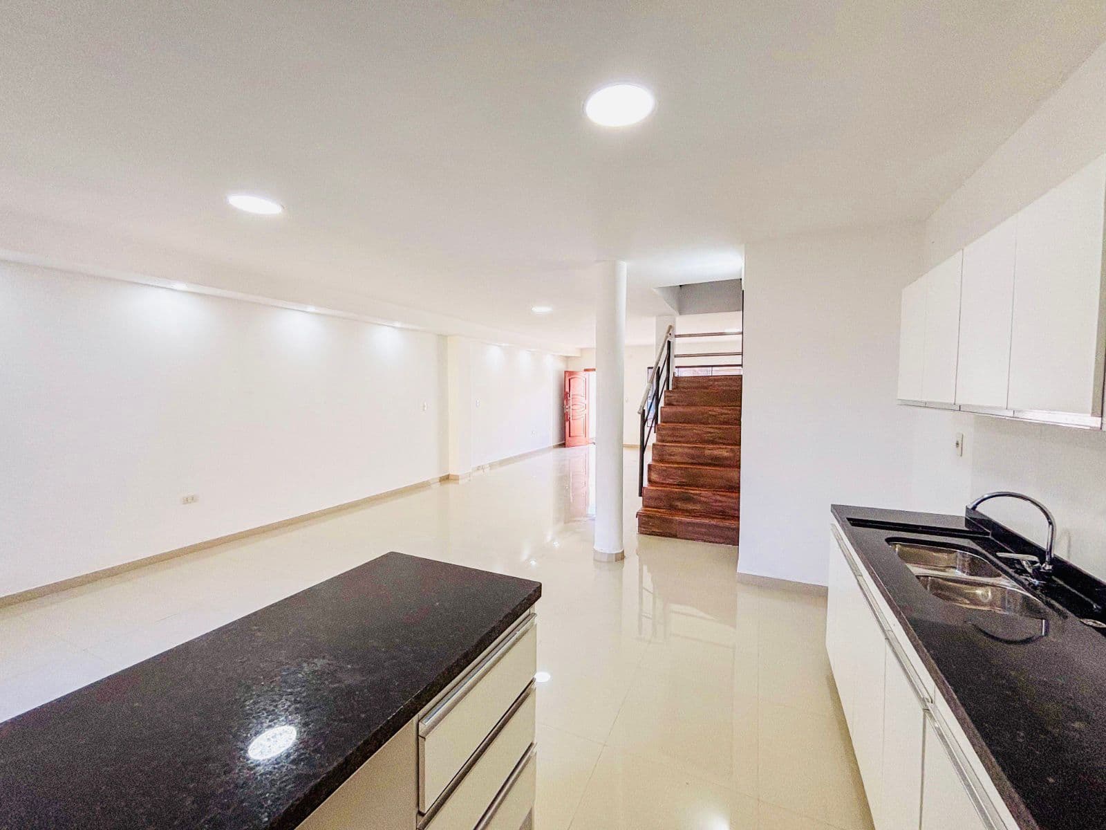 Duplex a estrenar Fernando de la Mora zona norte, foto 5