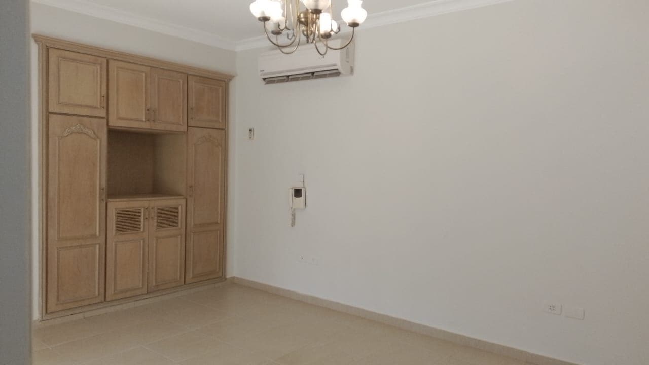 Amplia Casa En Barrio Las Lomas Asunción, foto 4