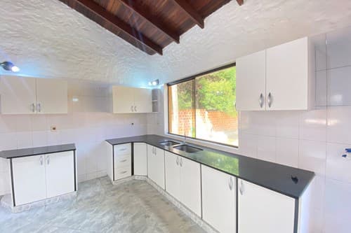 Casa-Alquiler-Gabino mendoza casi prof Manuel Gonzalez, Lambaré, Central, foto 5