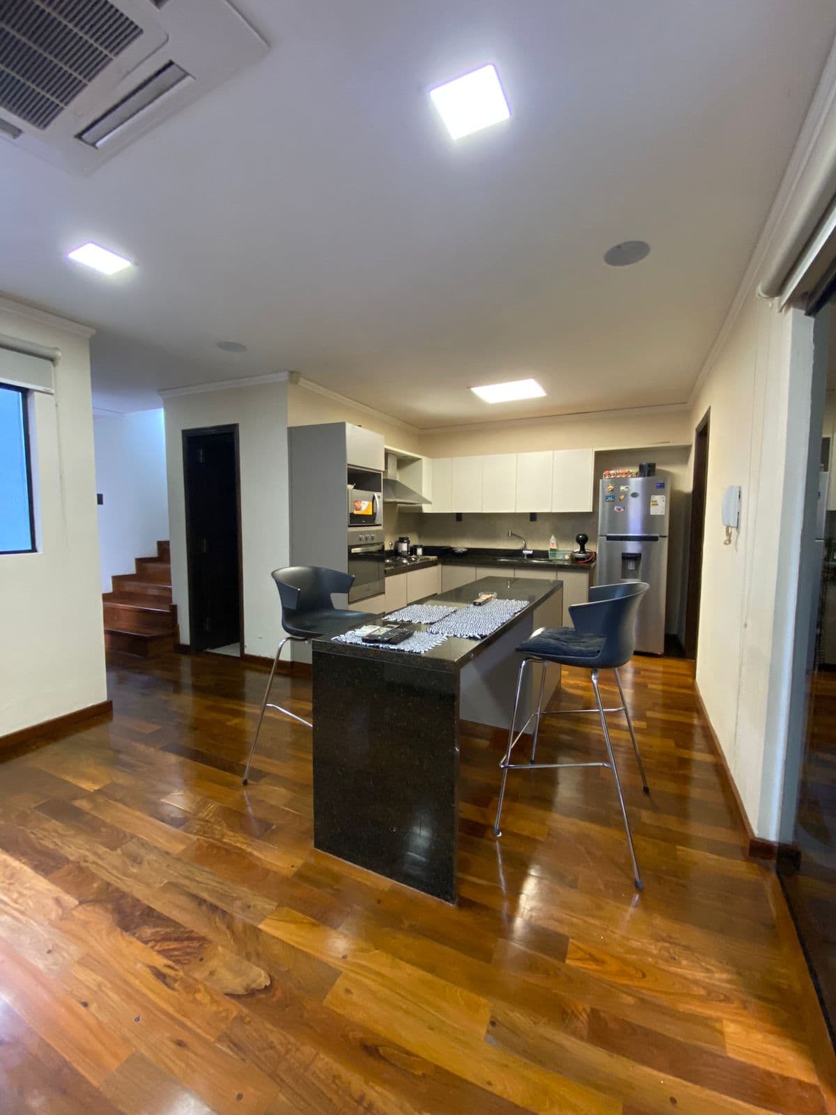 Casa completamente domotizado y semi amoblado - zona mburucuya, foto 1