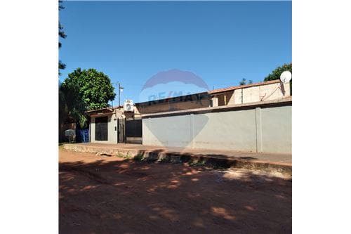 Casa en venta, central capiata