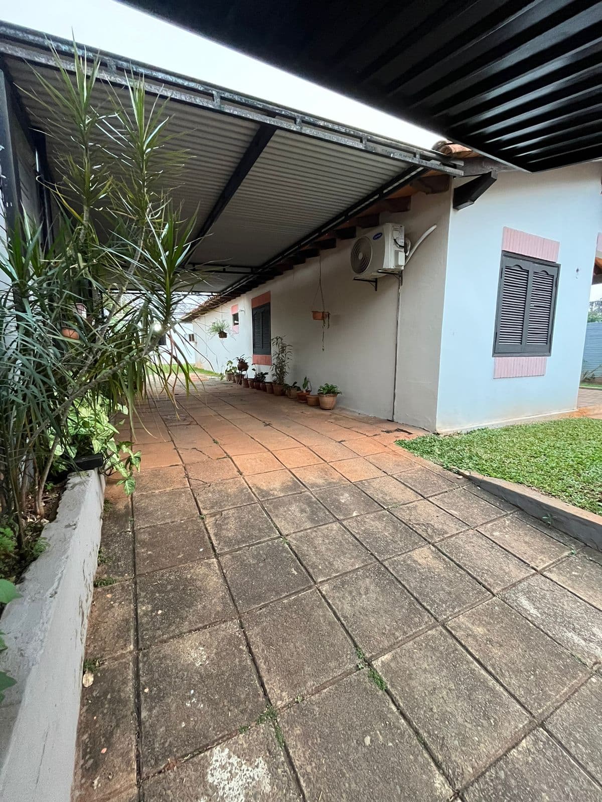 Luque Amplia casa en Venta ????