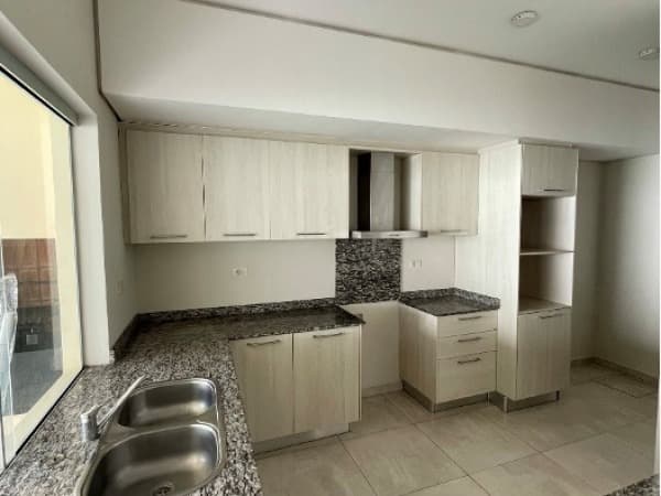Duplex - 3 dormitorios y 3 baños cuarto barrio - Luque, foto 2