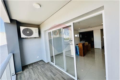 Departamento de 2 dormitorios + cochera en Herrera, foto 1