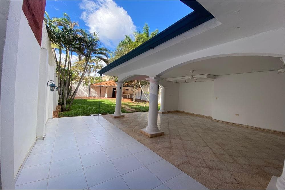 Amplia casa- zona casa rica, foto 4
