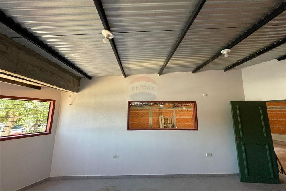 Deposito a estrenar en Mariano Roque Alonso, foto 2